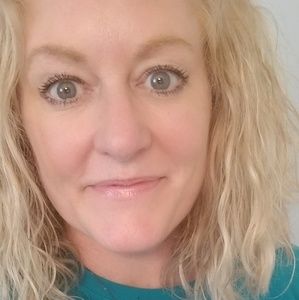 Meet your Posher, Vickijo